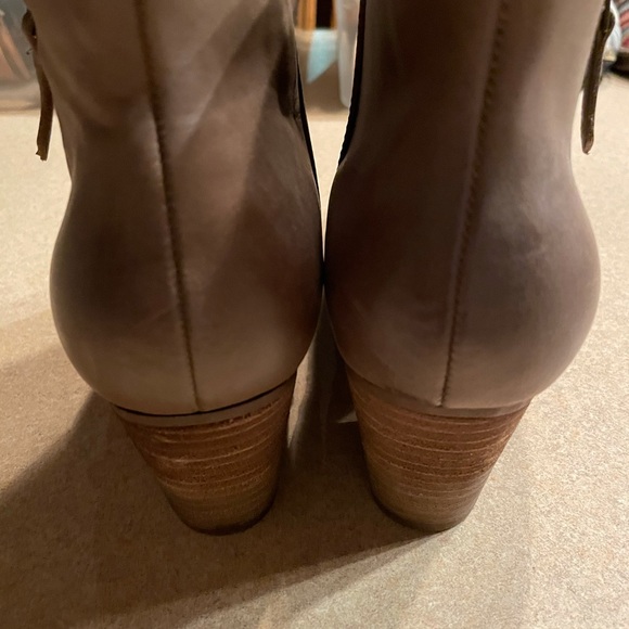 Crown Vintage Leather Ankle Boot - Picture 5 of 6